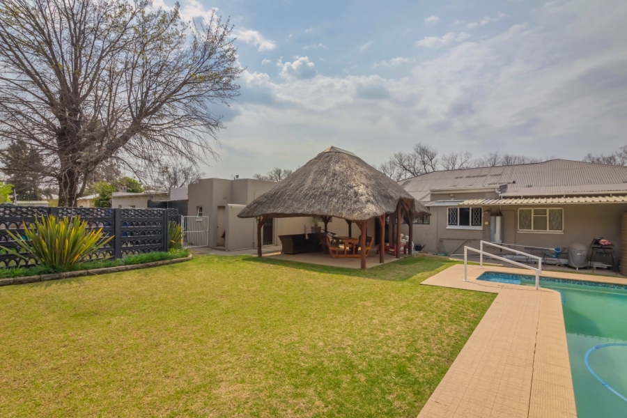 4 Bedroom Property for Sale in Kroonheuwel Free State